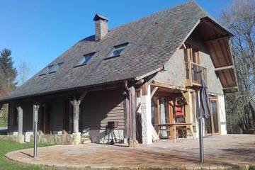 Gîte pour 10 personnes, avec terrasse et jardin à Genneville