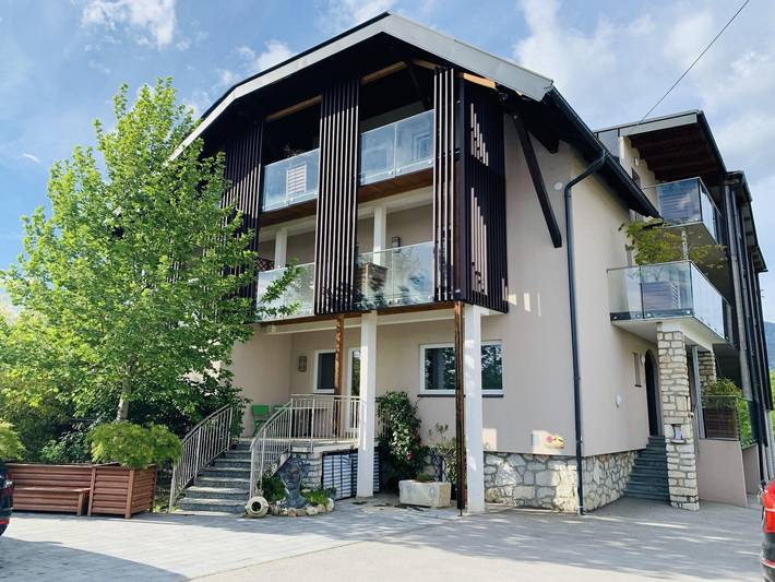 Ganze Ferienwohnung, Budget Doppelzimmer in St. Magdalen (Villach), Villach
