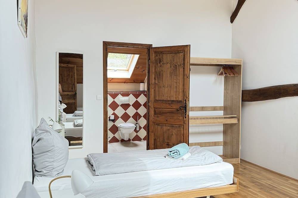 Villa de Bien-être Unique avec Sauna et Piscine in Meilhan, Gers