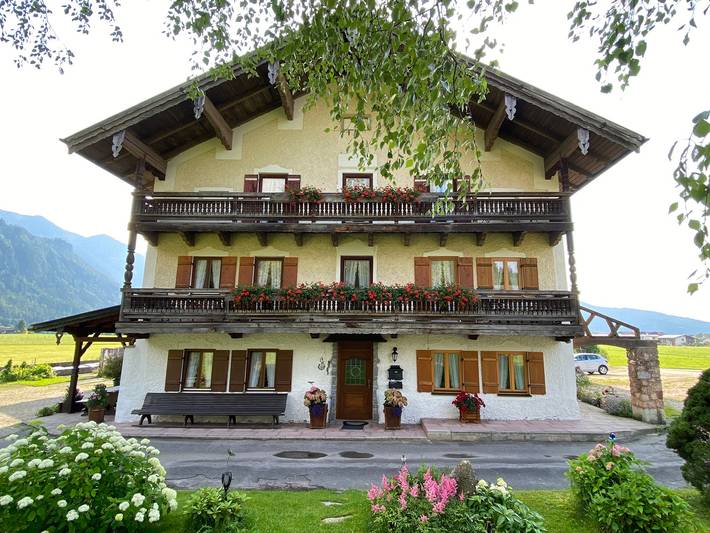 Bauernhof für 2 Personen, mit Balkon und Garten in Inzell
