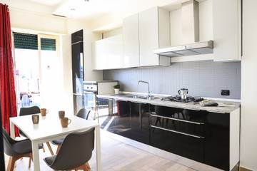 Ferienwohnung für 6 Personen, mit Balkon in Neapel