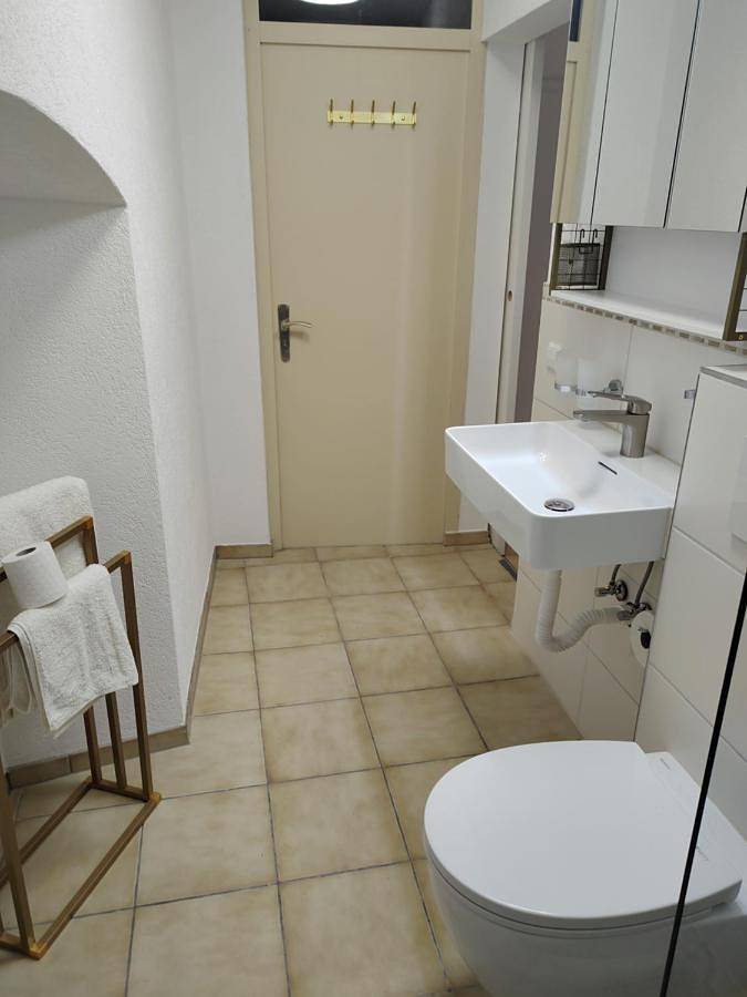 Ganze Wohnung, One-Bedroom Apartment in Bretten, Kraichgau