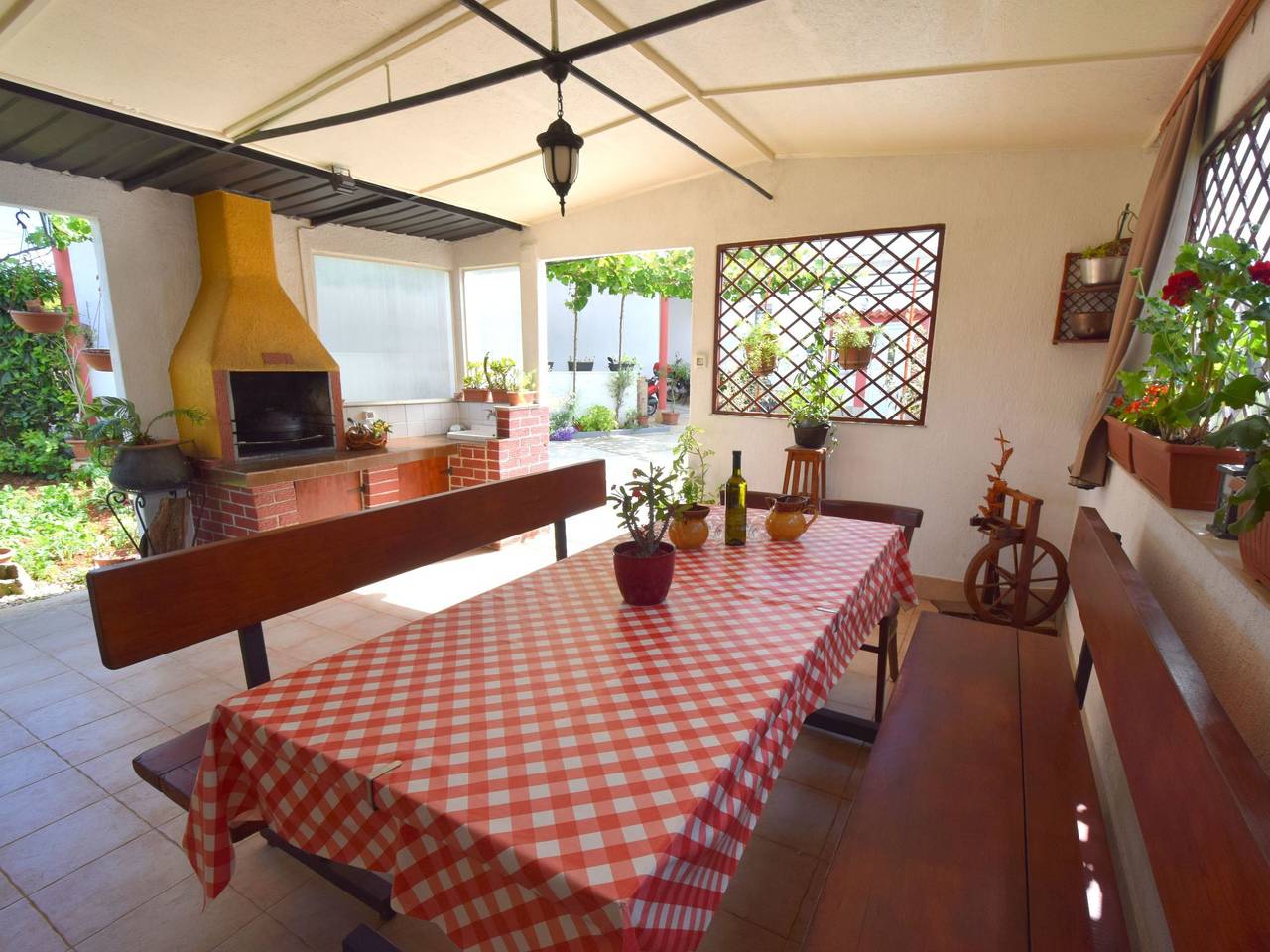 Ganze Wohnung, "" mit eigenem Balkon in Malinska-Dubašnica, Krk