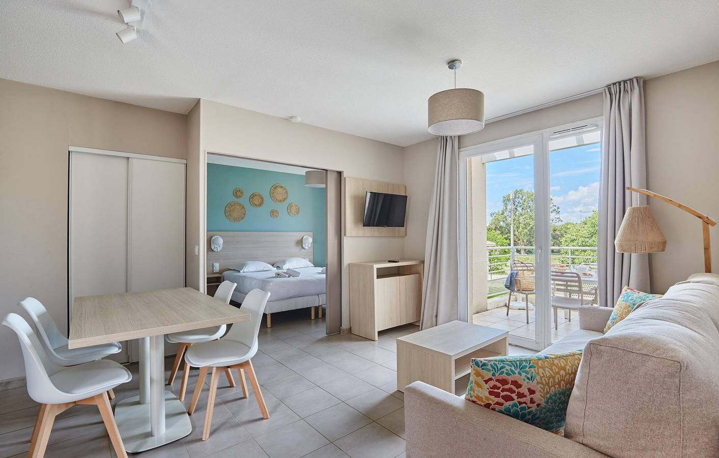 Estudio entero, Les Océanides S2p in La Londe-les-Maures, Parque nacional Port-Cros