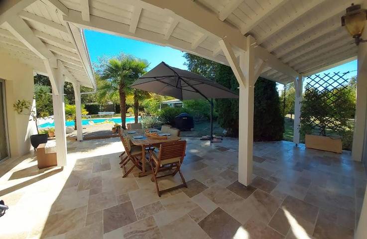 Location de vacances pour 6 personnes, avec jardin ainsi que piscine et jacuzzi à Sadirac - 3