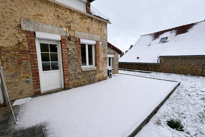 Location de vacances pour 4 personnes, avec terrasse à Flogny-la-Chapelle - 4