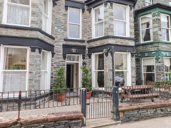 B&b for 8 people, with Garden in the Lake District