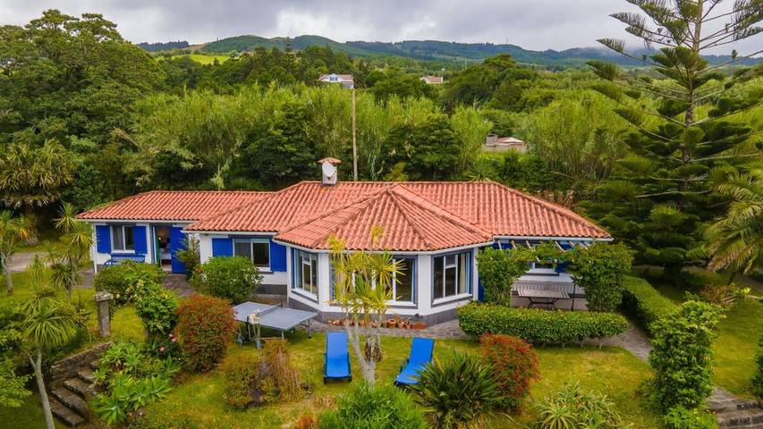 Casa de férias para 6 pessoas, com jardim nos Açores