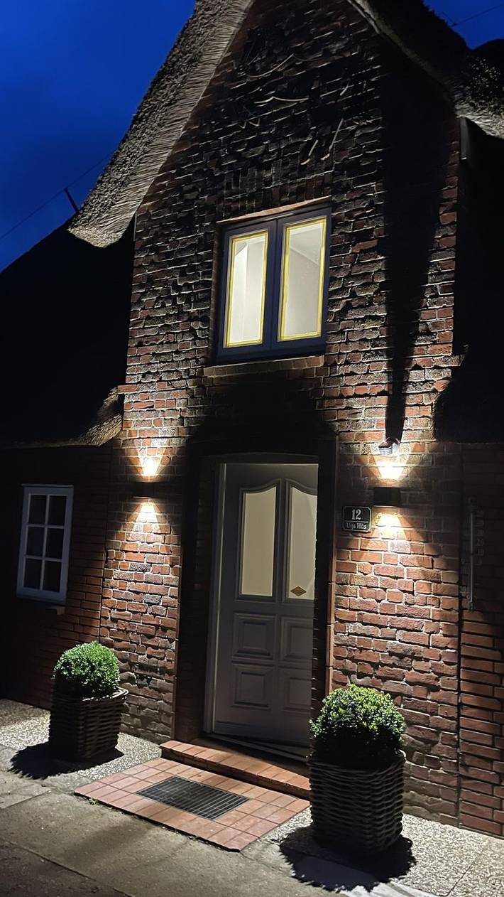 Ferienwohnung für 4 Personen, mit Terrasse und Garten in Borgsum - 2