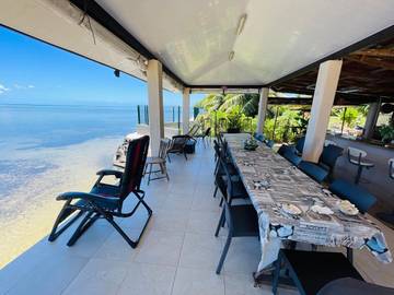 Cottage pour 2 personnes, avec piscine ainsi que jardin et vue dans Polynésie française