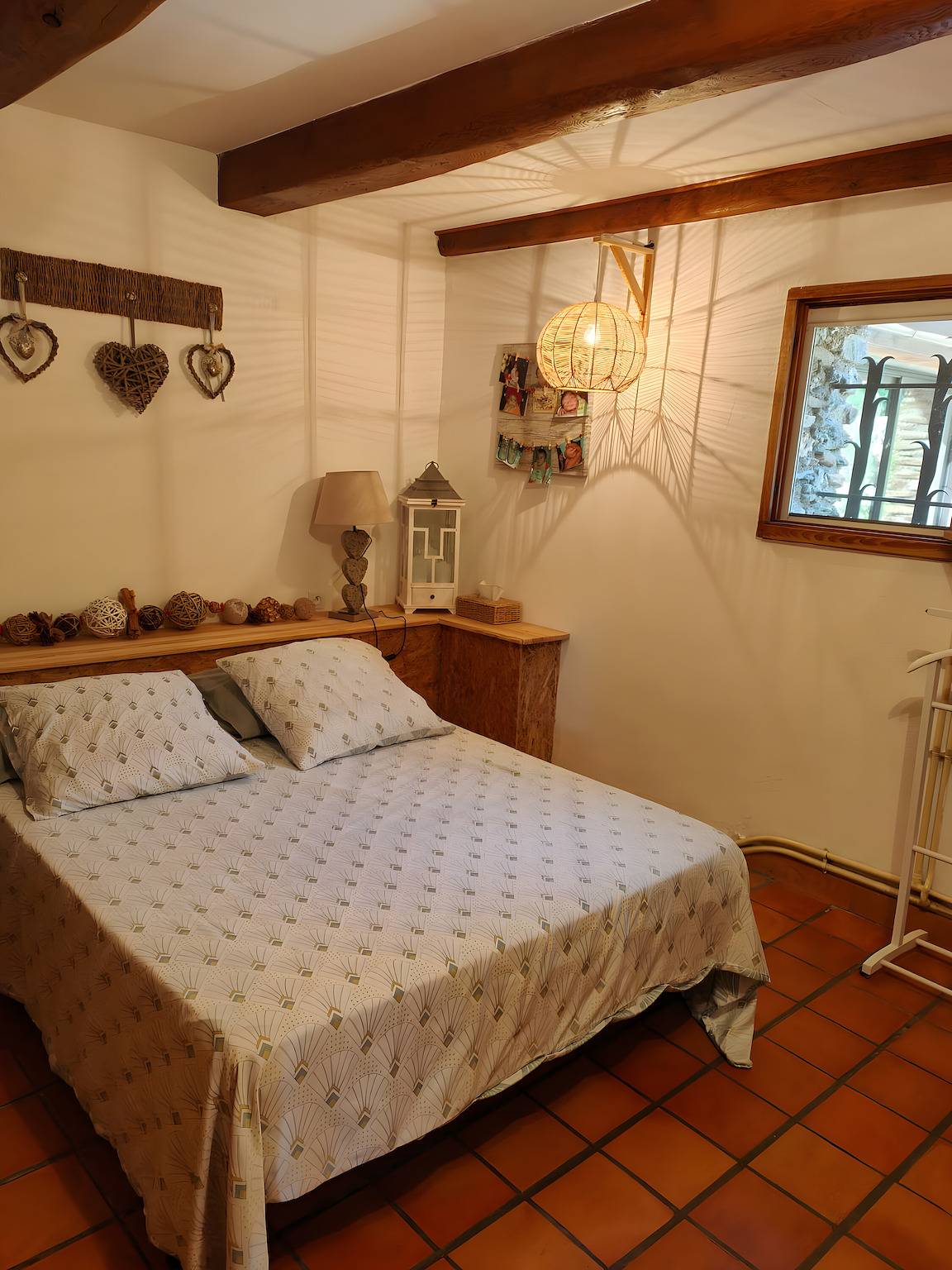Chambre 'Le Moint Aigoual' avec terrasse partagée, jardin partagé et Wi-Fi in Saumane, Parc national des Cévennes