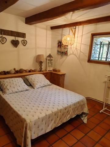 Chambre pour 2 Personnes dans Saumane, Massif central, Photo 1