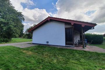 Ferienhaus für 4 Personen, mit Garten, mit Haustier in Jade