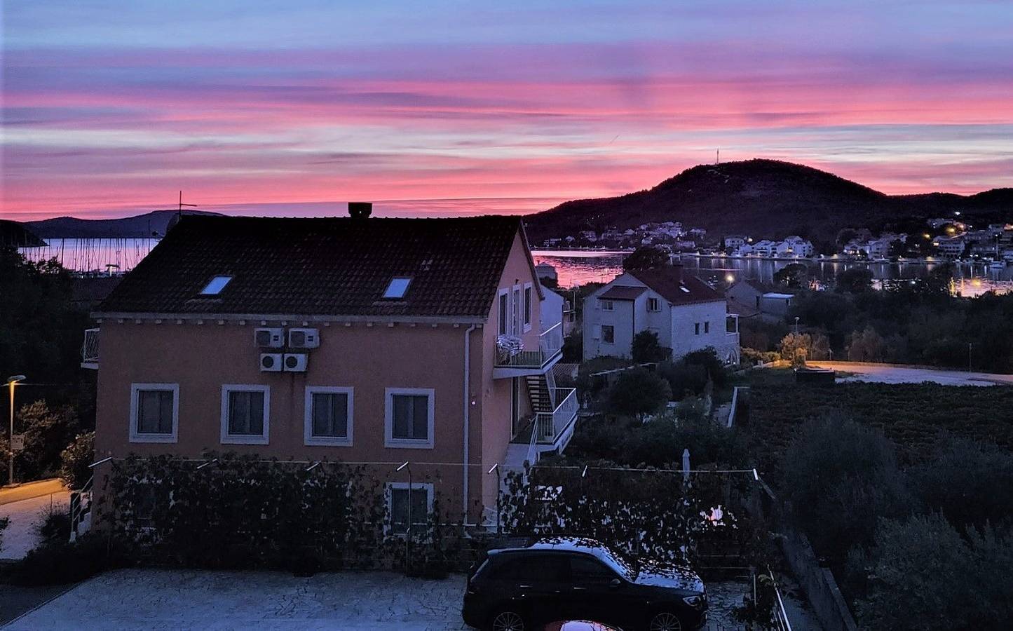 Appartement entier, Appartement de deux chambres avec la terrasse et la vue sur le mer Slano, Dubrovnik A-3184-b in Slano, Dubrovnik-Neretva