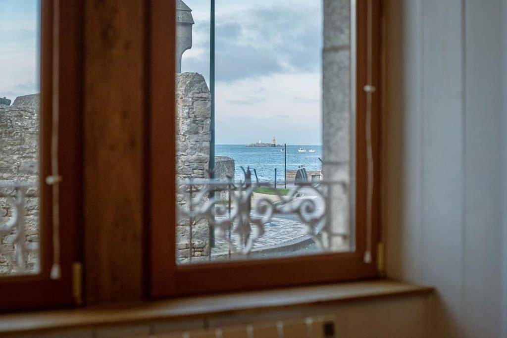 Appartement entier, Studio au pied du phare Vue Mer in Roscoff, Ceinture Dorée