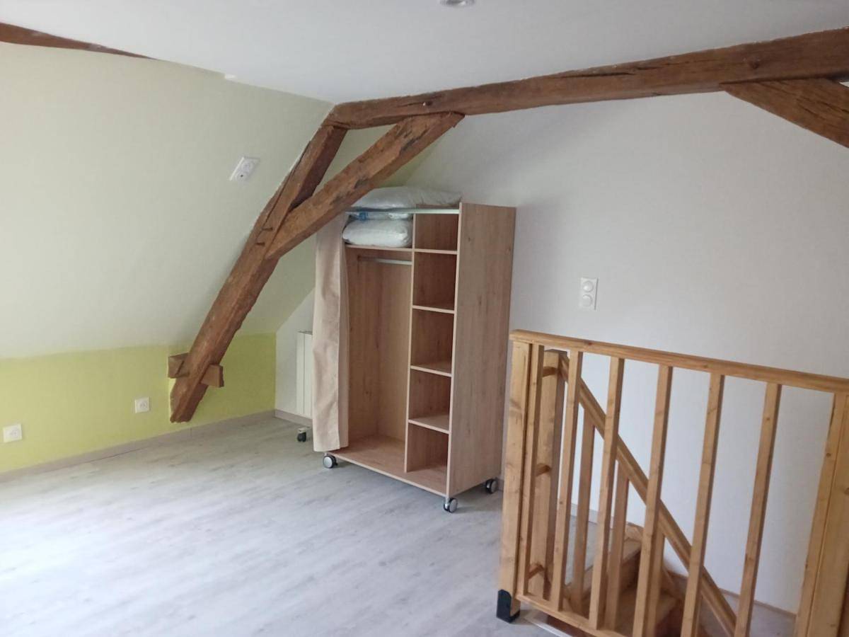 One-Bedroom House in Veuves, Région de Blois