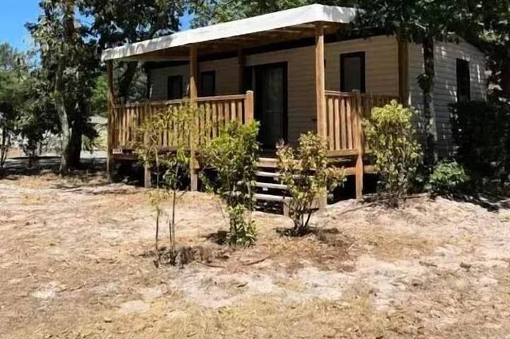 Camping pour 6 personnes à Arès