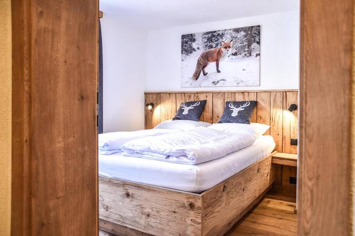 Ferienwohnung für 2 Personen, mit Terrasse und Garten sowie Ausblick, mit Haustier in Holzgau