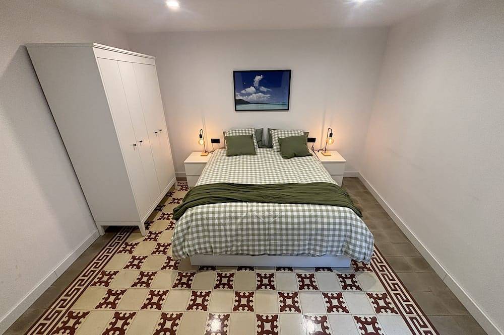 Entire apartment, Apartments_Lovely_Rooms_Vic in Vic, Osona