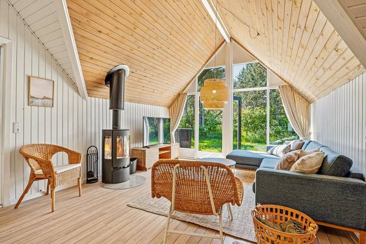 Ferienhaus für 6 Personen, mit Balkon/Terrasse und Whirlpool sowie Pool und Sauna in Blavand - 3