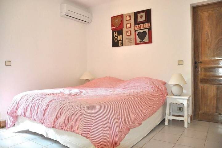 Villa pour 8 personnes, avec jardin et jacuzzi à Gassin - 4