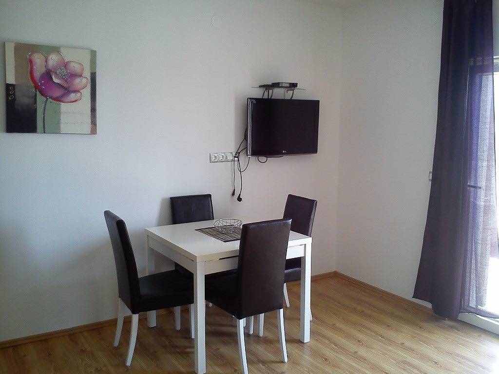 Ganze Wohnung, Apartment mit schoenem Blick auf Meer und Altstadt in Primosten, Šibenik-Knin