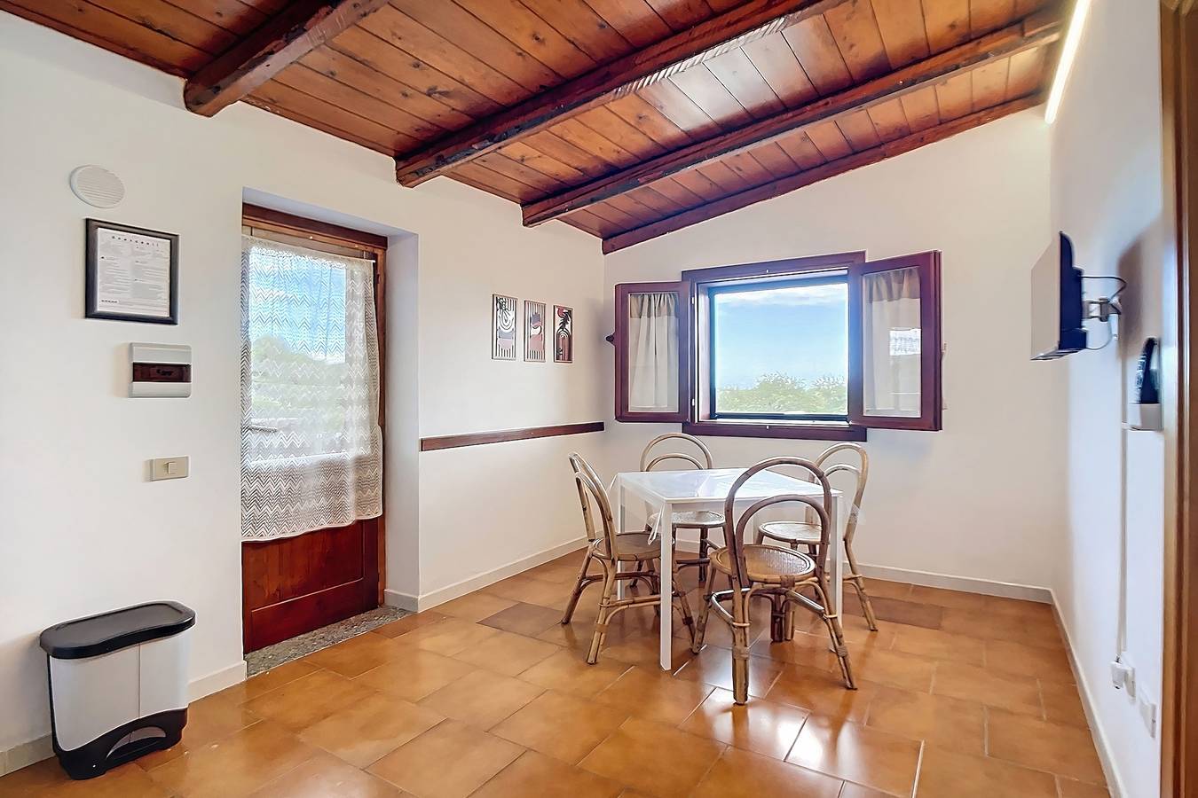 Apartamento entero, Apartamento 'La Mignola - Bilo 2' con Jardín Compartido, Wi-Fi y Aire Acondicionado in Vieste, Gargano