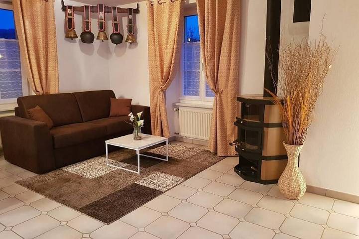 Agriturismo für 5 Personen, mit Garten im Kanton Jura