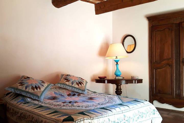 Location de vacances pour 9 personnes, avec terrasse et jardin à Blauzac - 2