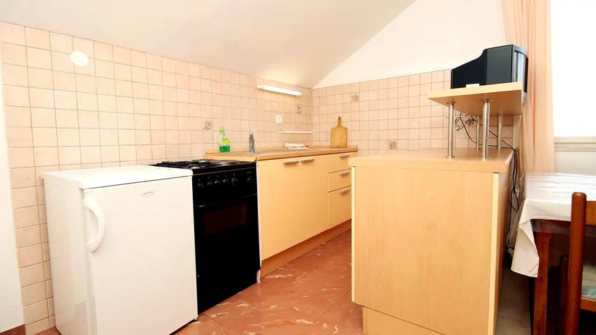 Gîte pour 4 personnes, avec terrasse à Lumbarda - 2