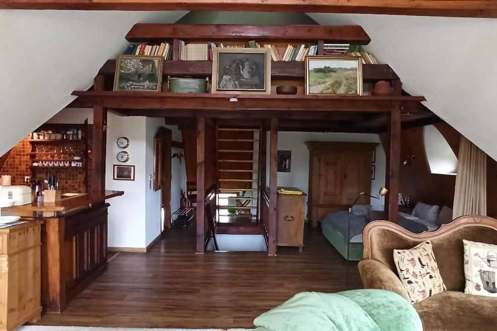 Ganze Wohnung, Kapitän Hansen Haus- Obergeschoss - Ferien im Künstlerdorf Oldsum in Süderende, Föhr