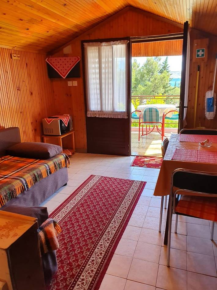 Apartamento entero, Apartamento de vacaciones para 2 personas con balcón/terraza in Starigrad Paklenica, Starigrad