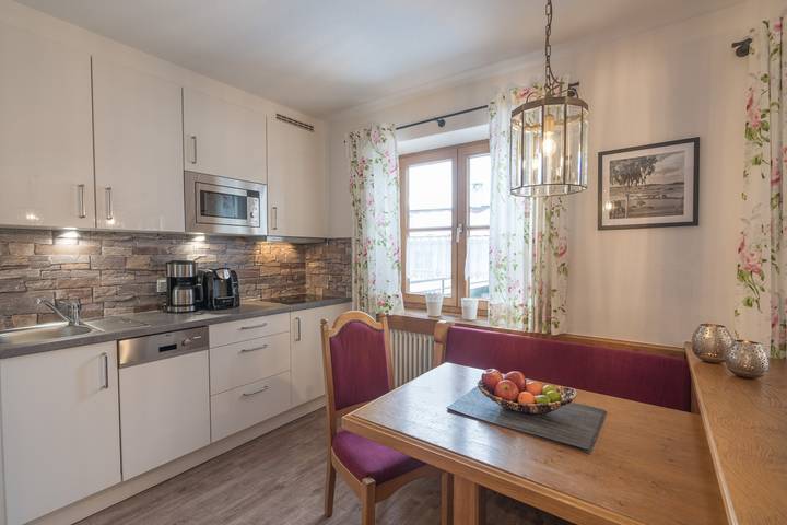 Ferienwohnung für 4 Personen, mit Ausblick und Terrasse in Oberstdorf - 3