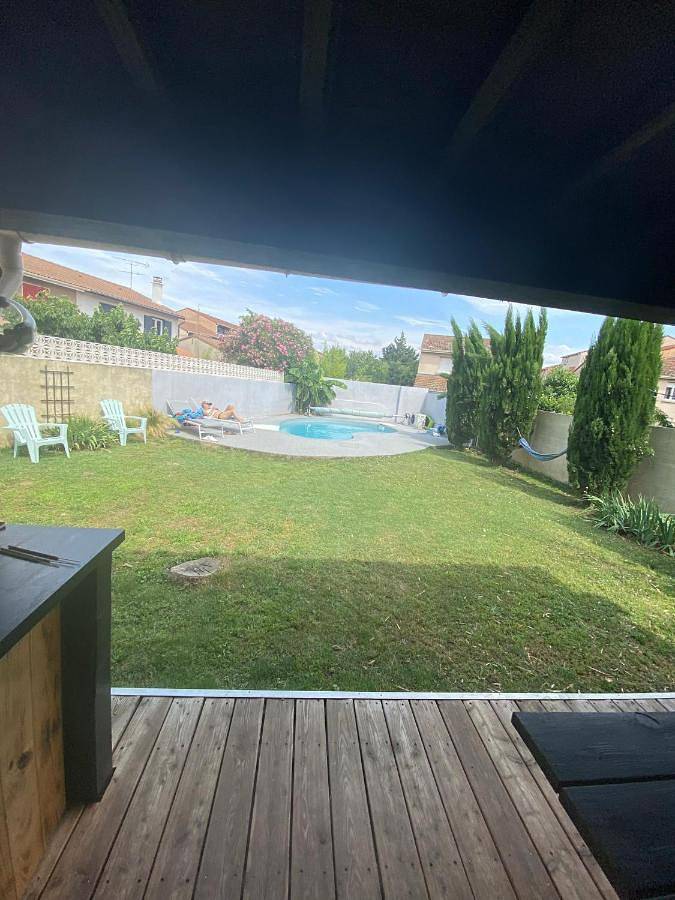 Location de vacances pour 10 personnes, avec terrasse et piscine à Portes-lès-Valence - 3