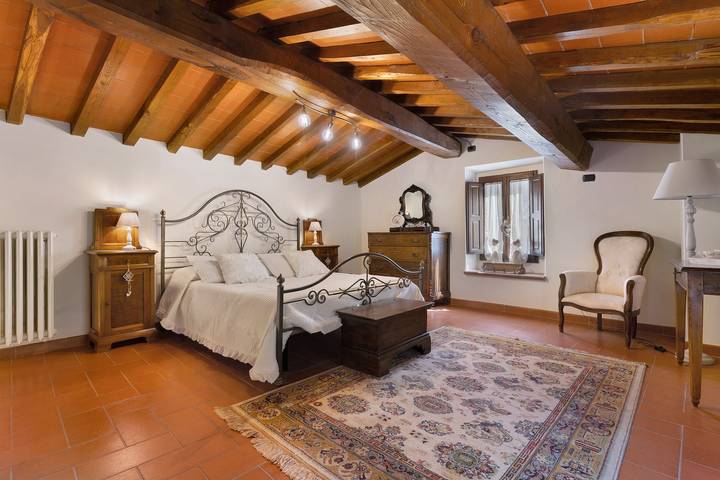 Villa 'Casa Padronale Podere La Carbonaia' met Privéterras, Gedeelde Tuin en Wi-Fi in Vicchio, Provincie Florence