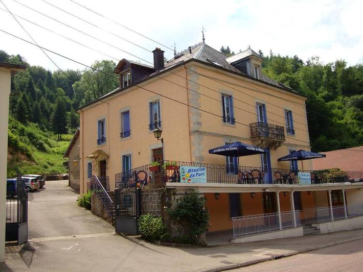 Appartement de vacances pour 3 personnes, avec Terrasse ainsi que Jardin et Vue