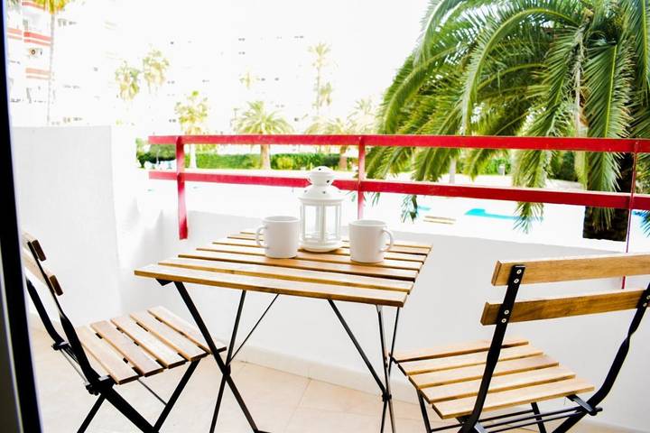 Appartement de vacances pour 3 personnes, avec jardin et piscine