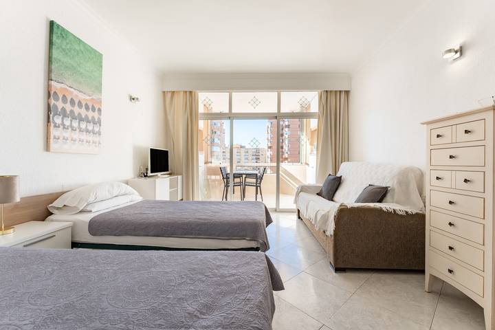 Hel studio-lejlighed, Studio for 3 personer med balkon in Playa de Santa Amalia (Fuengirola), Fuengirola