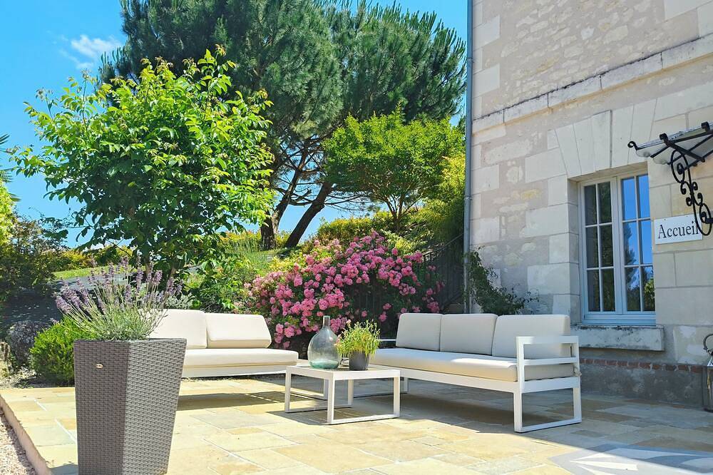 Quiet 6-person lodge 5 km from Beauval zoo with private Jacuzzi. in Châteauvieux, Romorantin-Lanthenay region