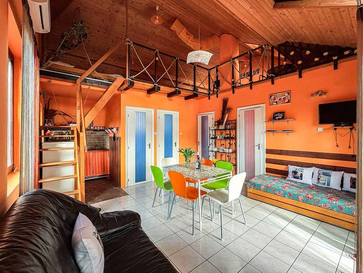 Ferienhaus für 10 Personen, mit Garten und Balkon