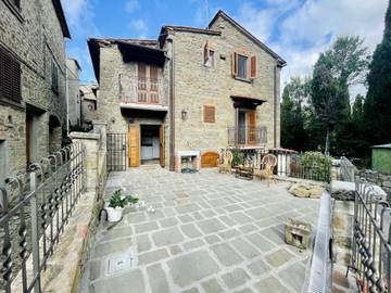 Gîte pour 2 personnes, avec terrasse à Loro Ciuffenna