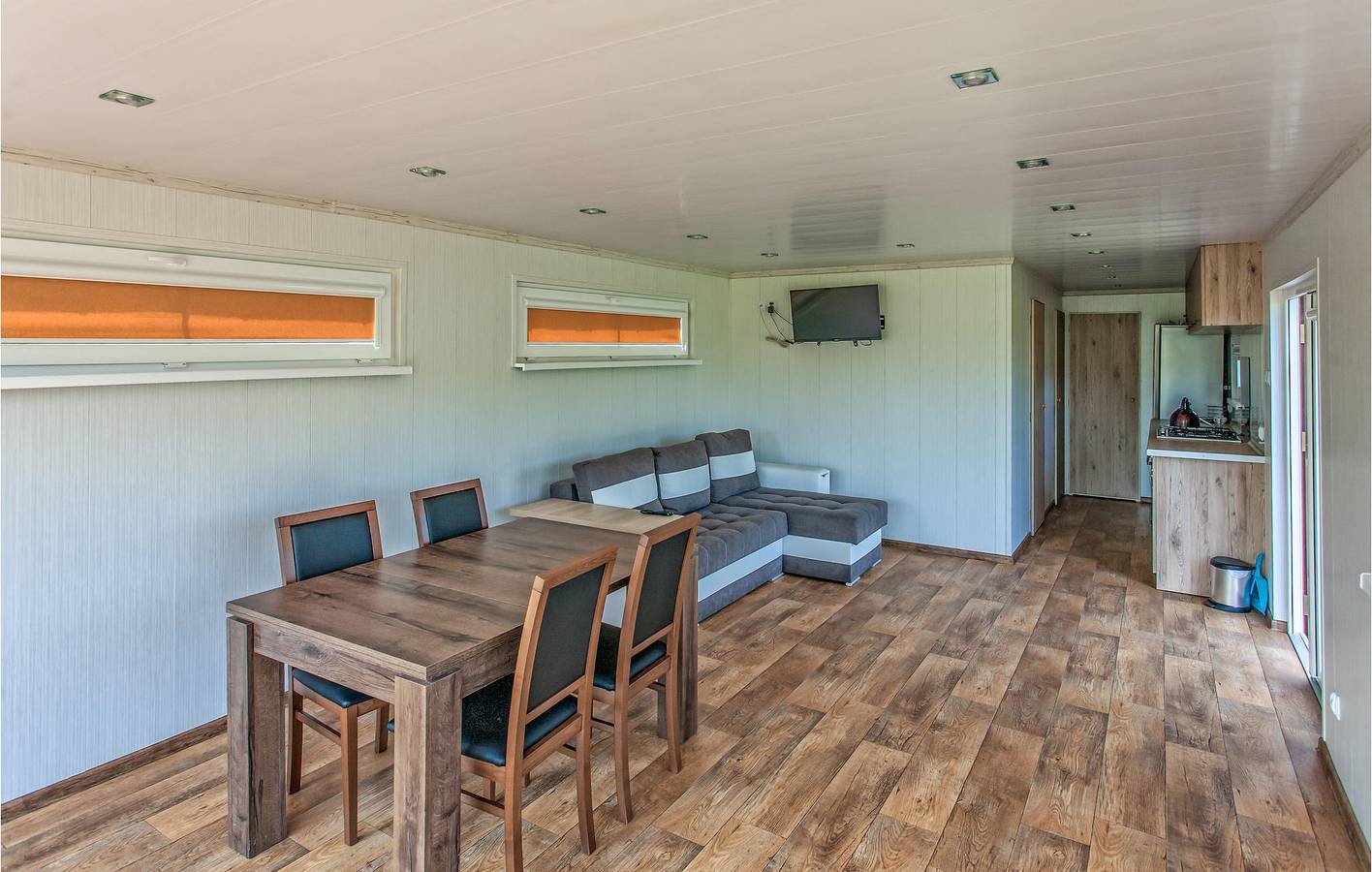 Ferienhaus für 6 Personen mit Seeblick in Powiat Olsztyński