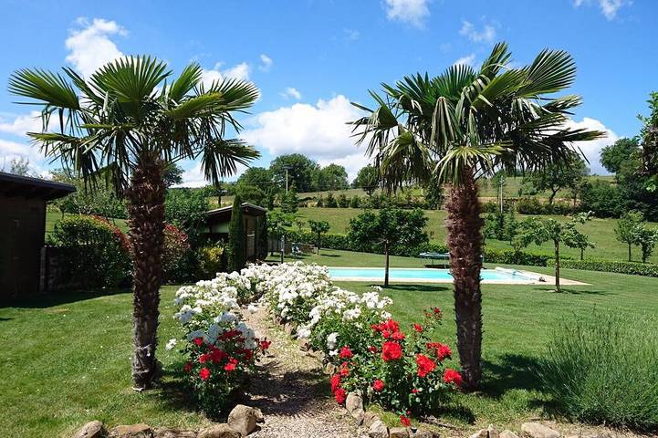 Sconti Early Bird per il 2020! Bellissima villa con vista mozzafiato. in San Severino Marche, Provincia di Macerata
