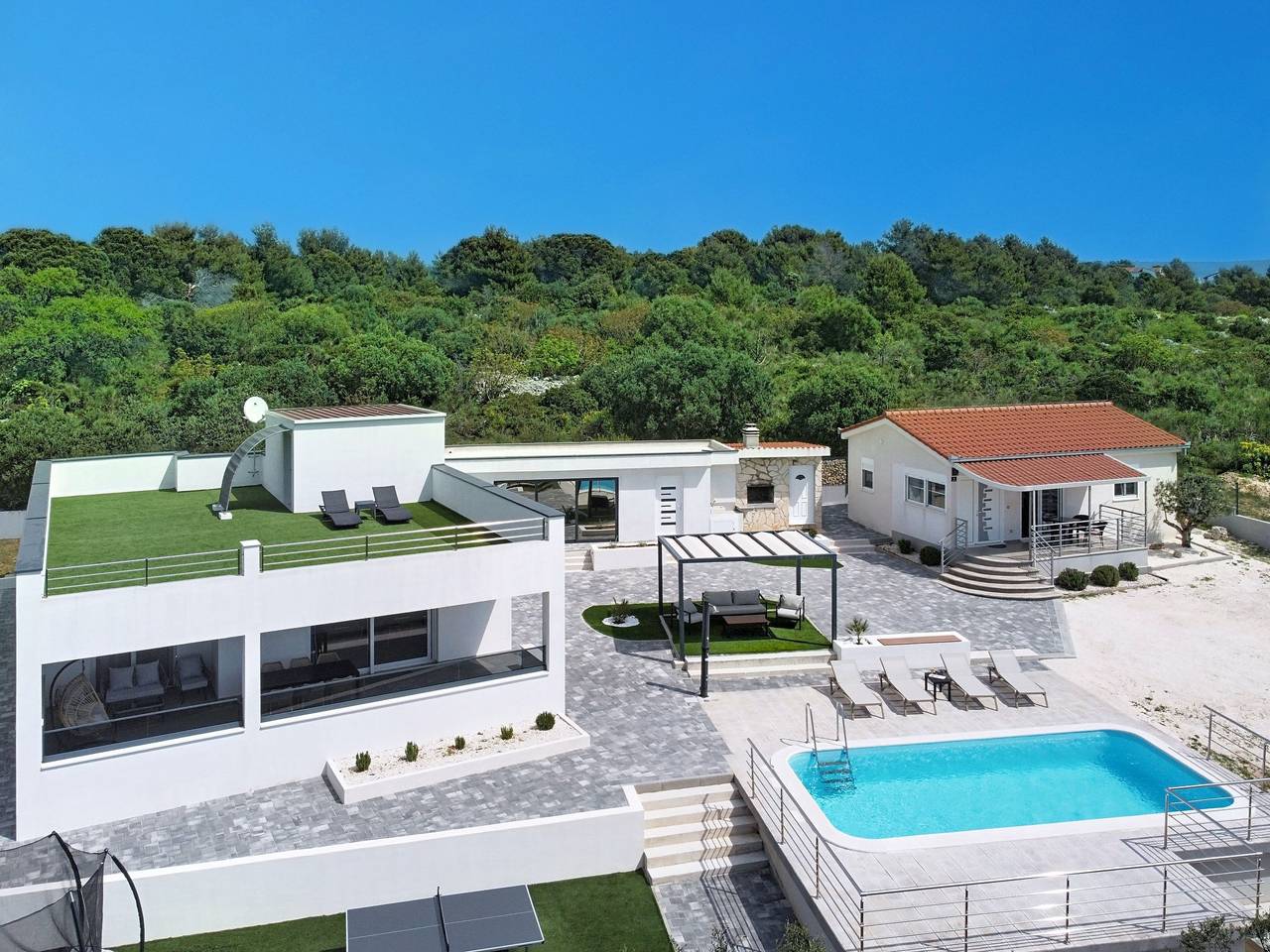 Ria with heated pool in Okrug Gornji, Ciovo