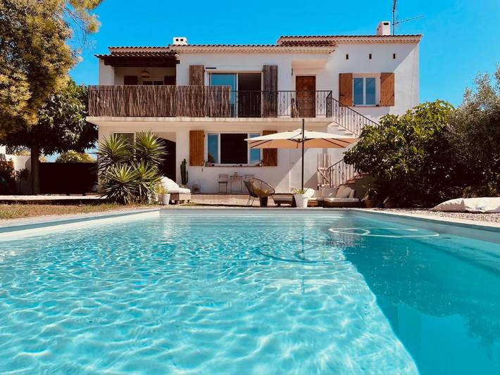 Casa de vacaciones para 6 personas, con piscina además de terraza y vistas - 1