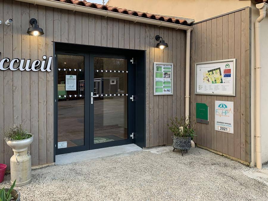 Camping Au Pré de l'Etang - Mobile home 4 persons - Mobile-home Ibiza Duo 2 bedrooms in Sainte-Foy (Vendée), Loire Valley