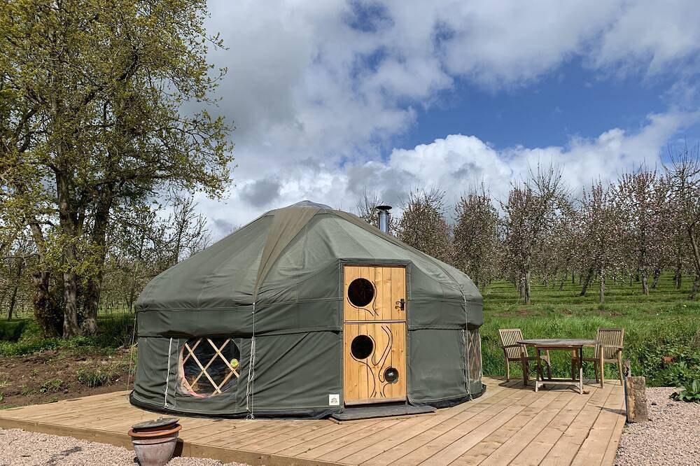 Glamping for 4 People in Herefordshire, Midlands
