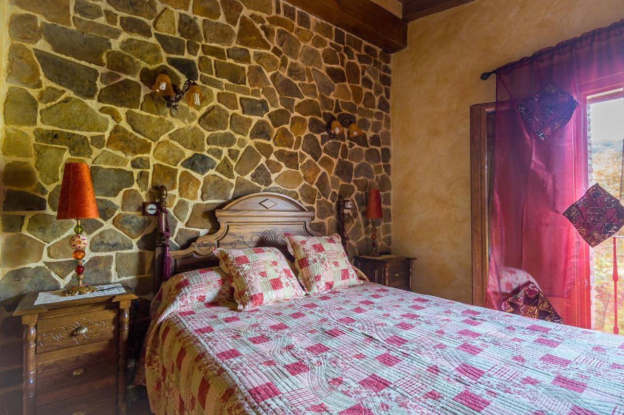 Casa Aingeru in Valle de Carranza, Cordillera Cantábrica