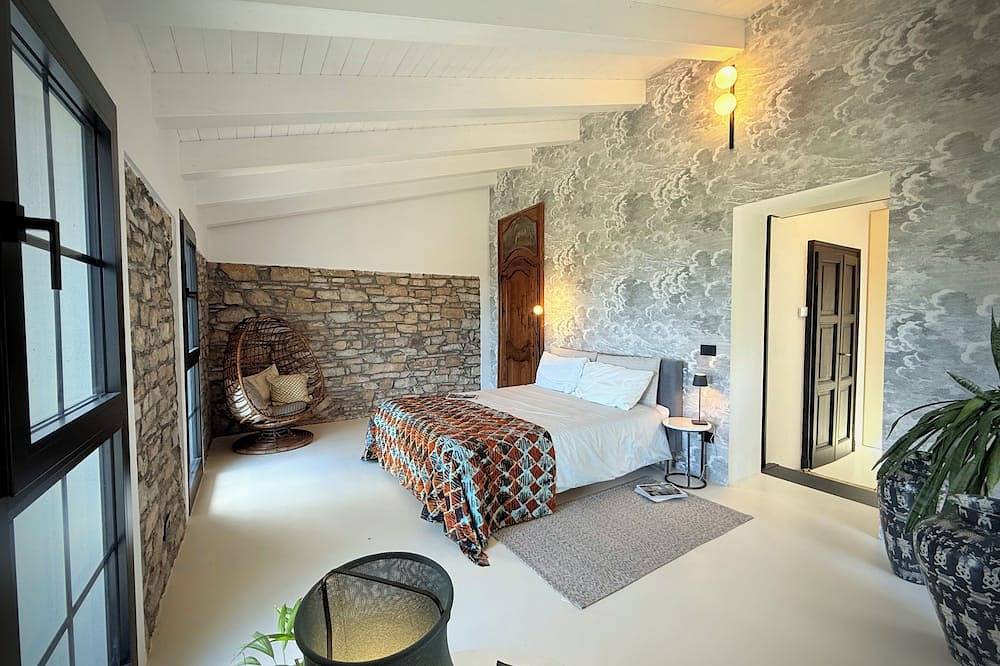 Design country house with pool & sea view - natural idyll between Dolceacqua & the sea in Dolceacqua, Ligurian Alps
