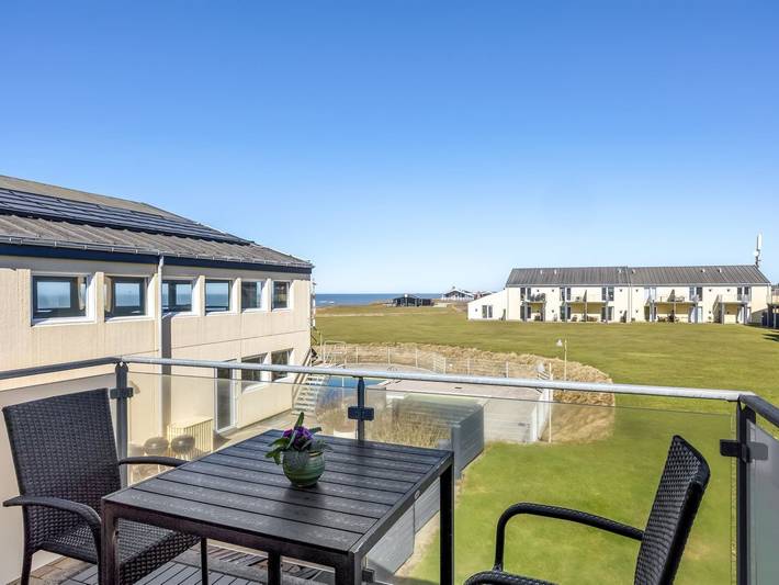 Ferielejlighed for 4 personer, med pool og balkon i Nr. Lyngby